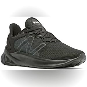 New Balance Fresh Foam Roav v2
Black Magnet